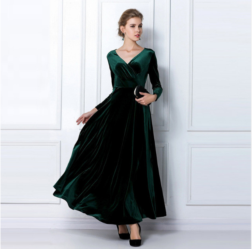 WOLFF | Glamorous Chic Kleid mit verdicktem V-Ausschnitt