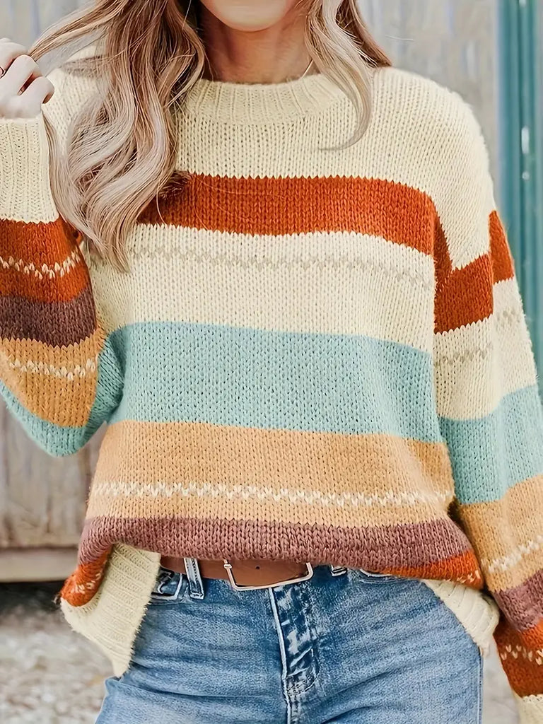 Gestreifte gestrickte Pullover mit Rundhalsausschnitt