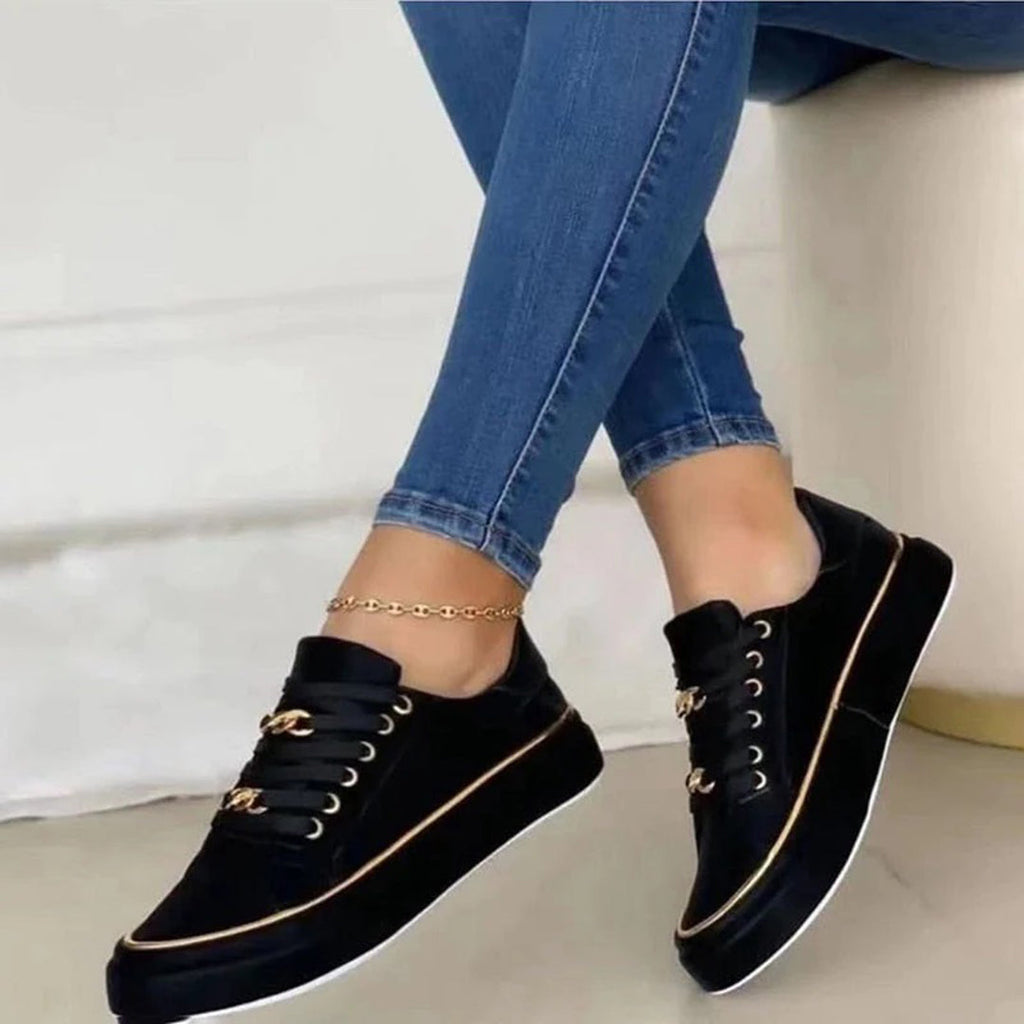 Wolff - Weiße Low-Top-Casual-Sneakers mit goldenen Details | Stylische weiße Schnürsneaker mit Goldbesatz