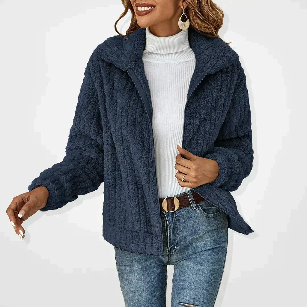 Trendiger und eleganter Winter-Cardigan