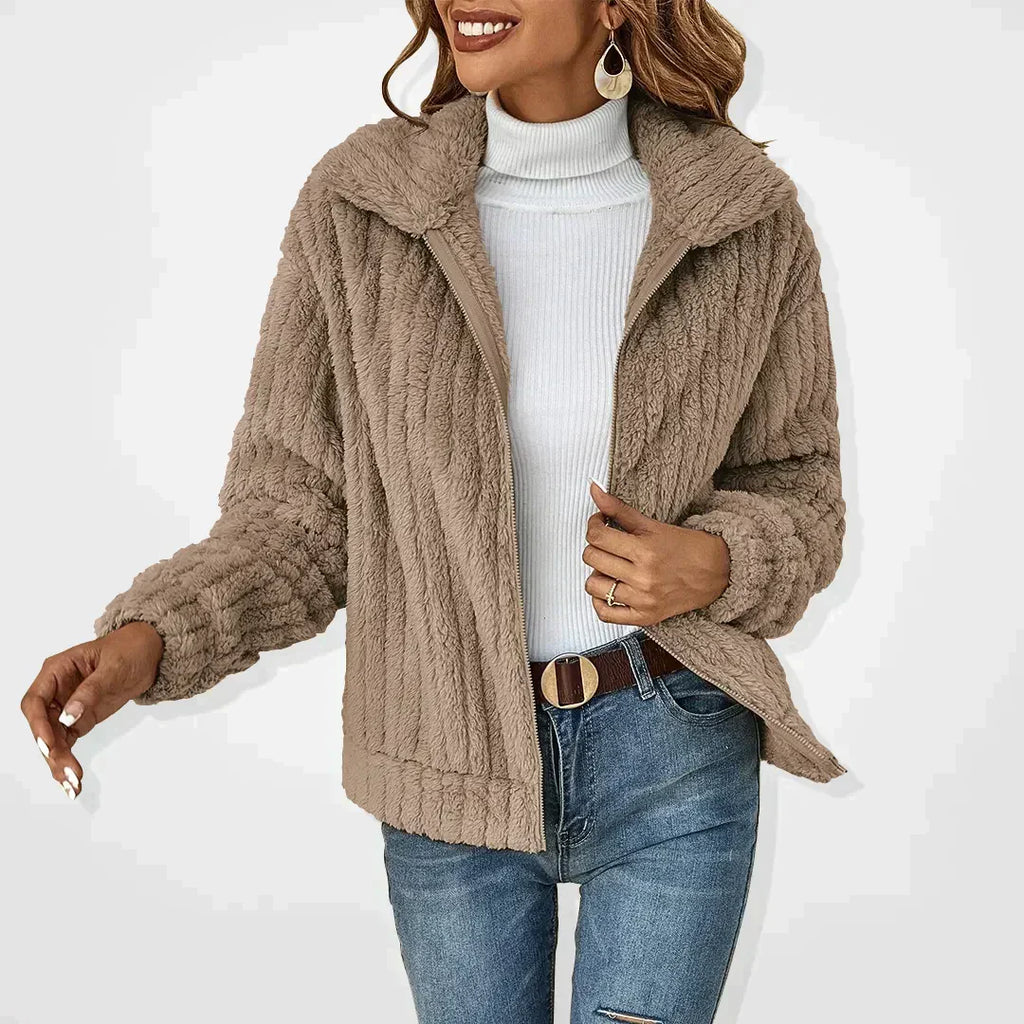 Trendiger und eleganter Winter-Cardigan