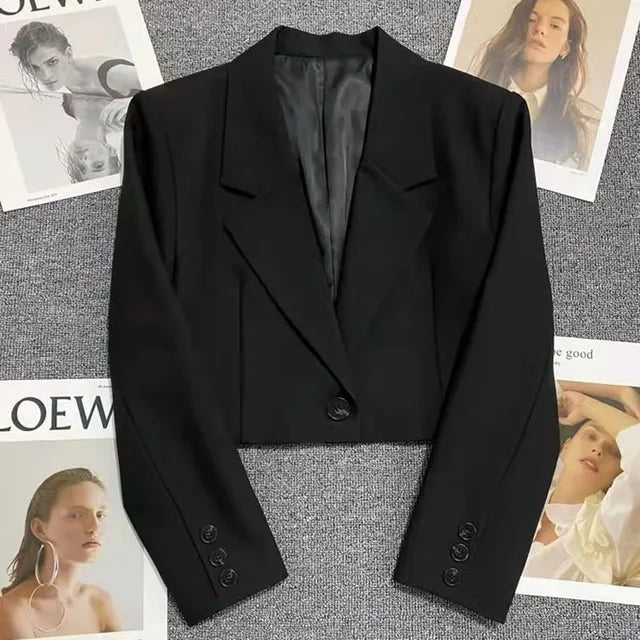 WOLFF - Damen Kurzer Blazer mit Knopfleiste und langen Ärmeln