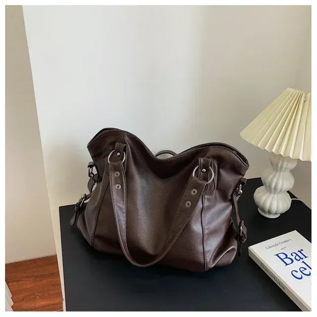 WOLFF – Hobo-Schultertasche aus Leder für Damen