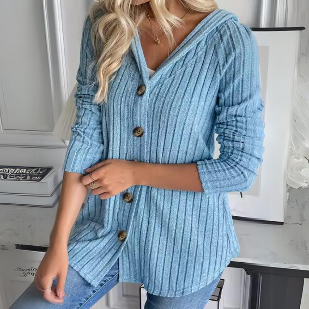 Knitted top with buttons