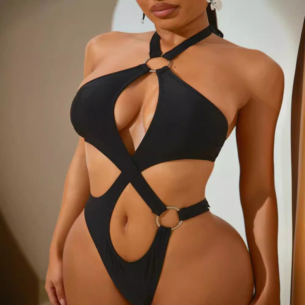 Damen Badeanzug mit raffinierter Cut-Out-Gestaltung und Ringakzenten WOLFF