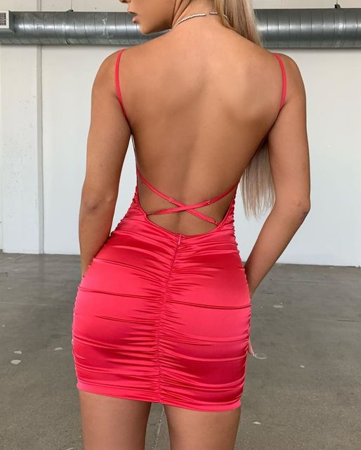 Damen Mini-Kleid mit enganliegendem Schnitt und eleganten Raffungen WOLFF