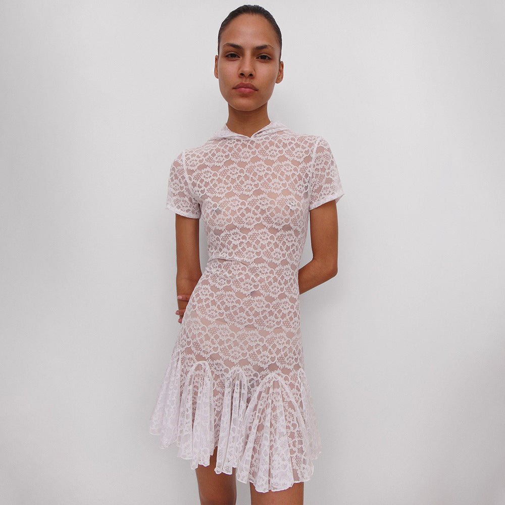 Damen Spitzenkleid mit modernem Schnitt und gerafftem Saum WOLFF