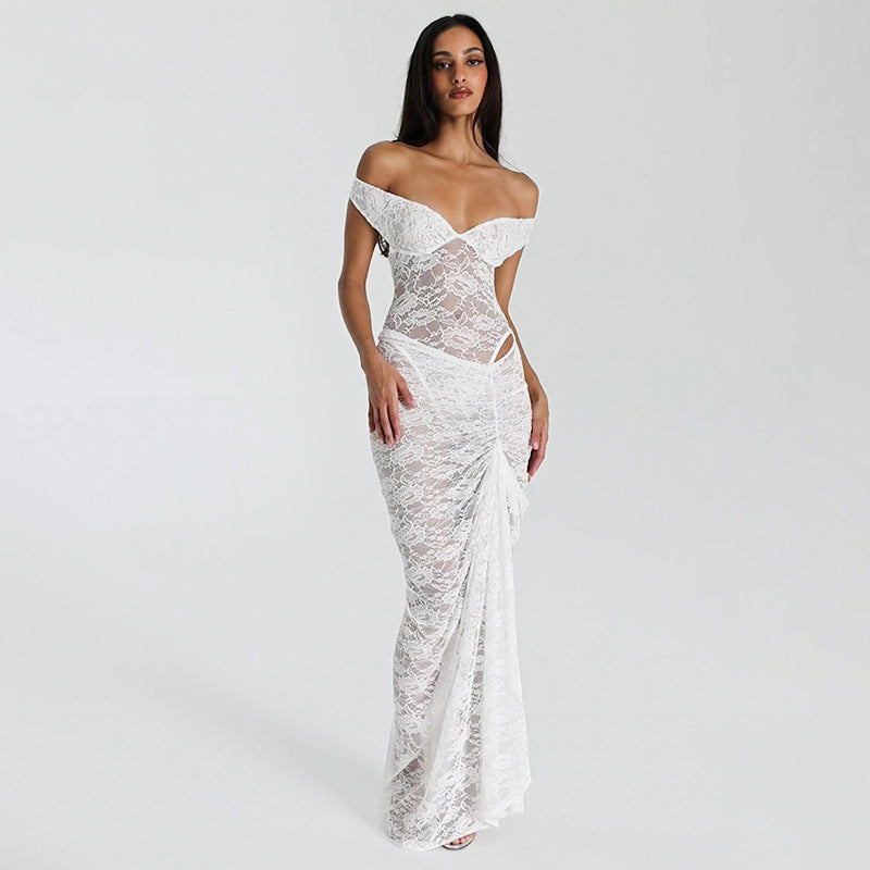 Damen aufregendes Spitzenkleid mit schulterfreiem Design und geraffter Silhouette WOLFF
