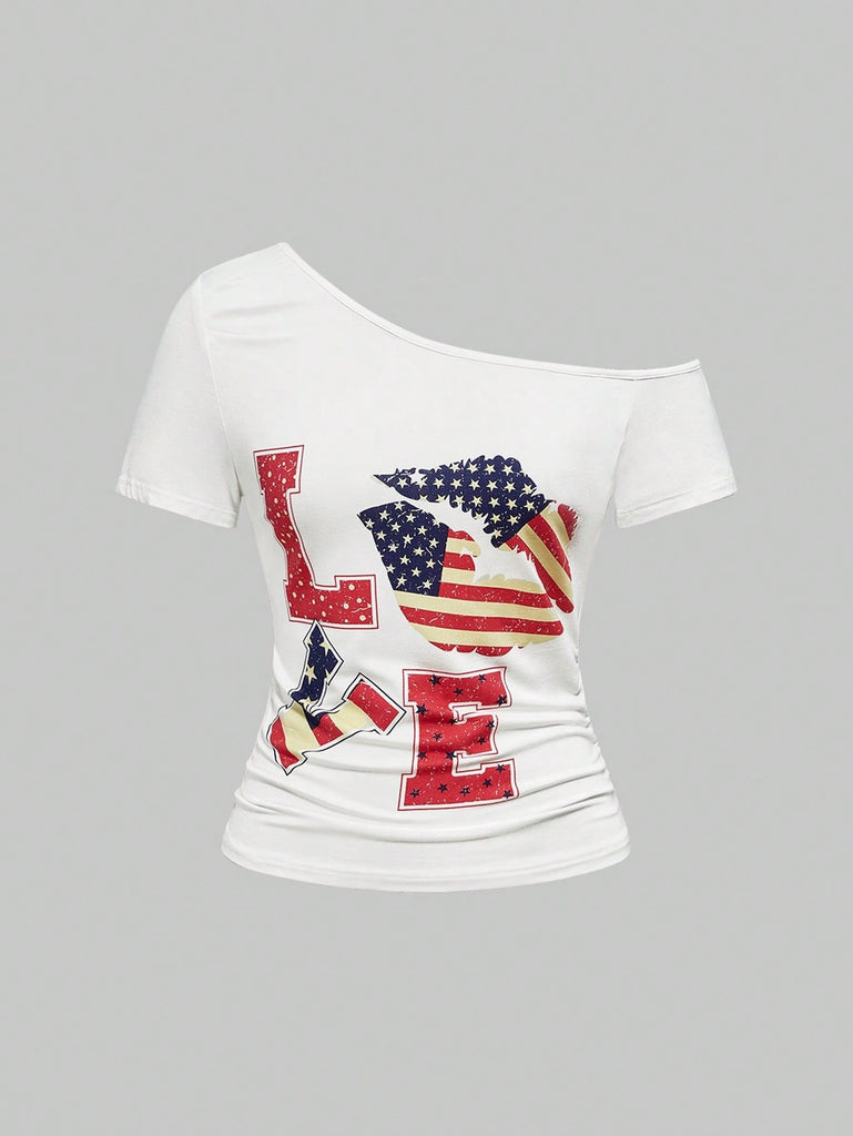 Damen off-shoulder T-Shirt mit kreativem Love-Print und flaggenmotiven WOLFF