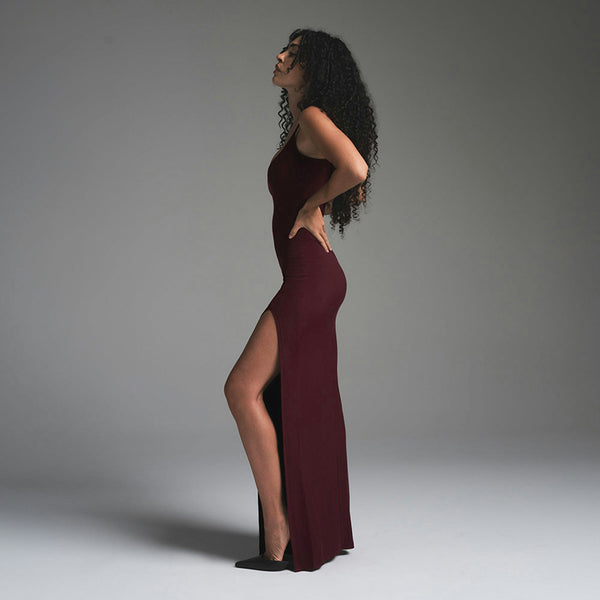 Damen Maxikleid mit sexy Seitenschlitz und elegantem Rundhalsausschnitt WOLFF