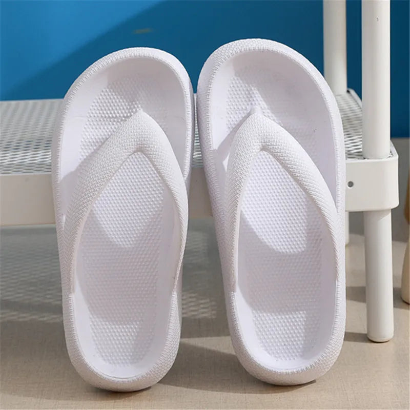 WOLFF - Unisex Soft Sole EVA Flip Flops: Sommer Strand Rutschfeste Wolken Hausschuhe mit Dicker Plattform und Clip Toe