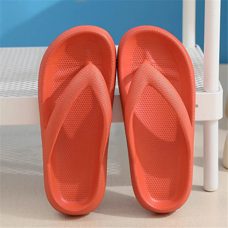 WOLFF - Unisex Soft Sole EVA Flip Flops: Sommer Strand Rutschfeste Wolken Hausschuhe mit Dicker Plattform und Clip Toe