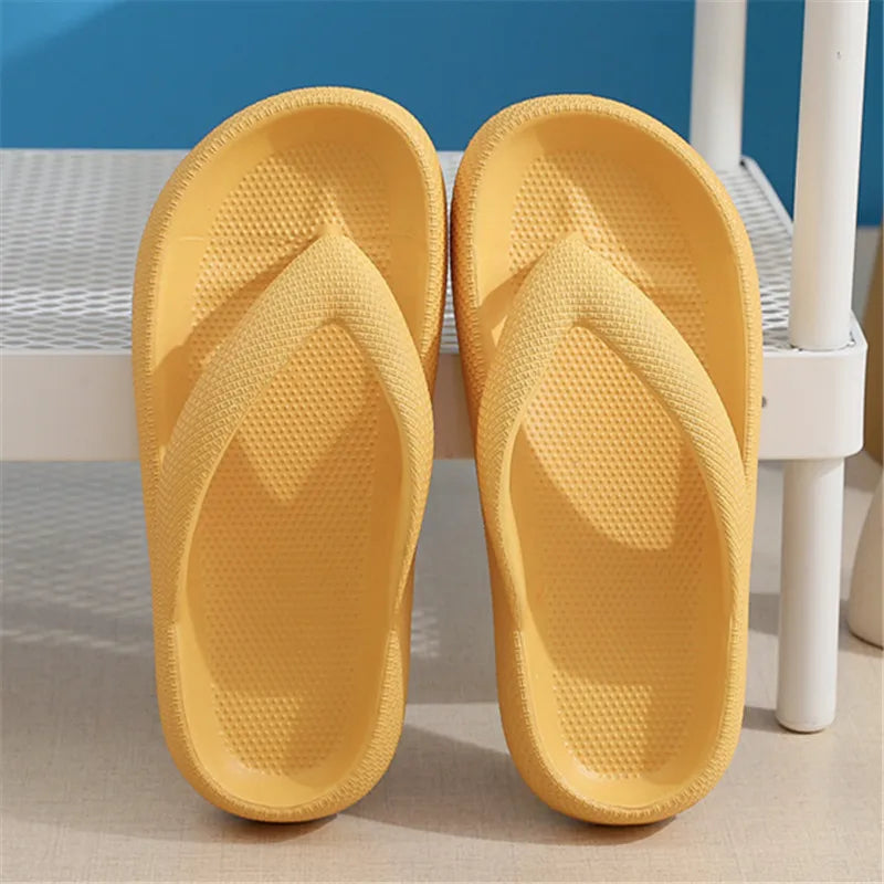 WOLFF - Unisex Soft Sole EVA Flip Flops: Sommer Strand Rutschfeste Wolken Hausschuhe mit Dicker Plattform und Clip Toe