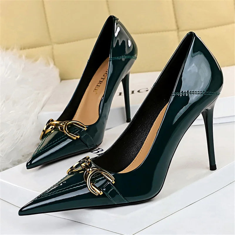 WOLFF | Dynamische Frauen-Pumps - 2024 Fashion