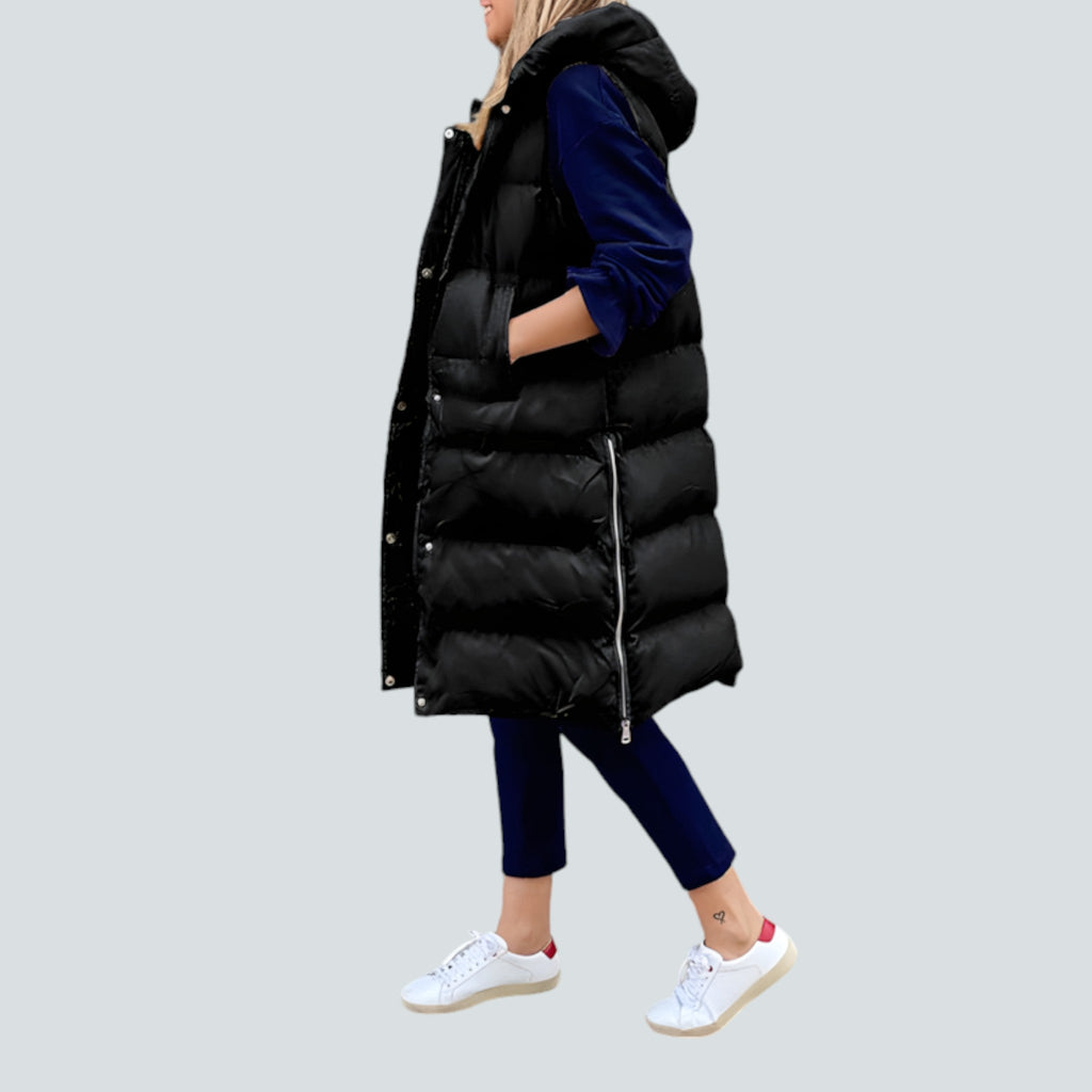 Modische lange Jacke mit Kapuze