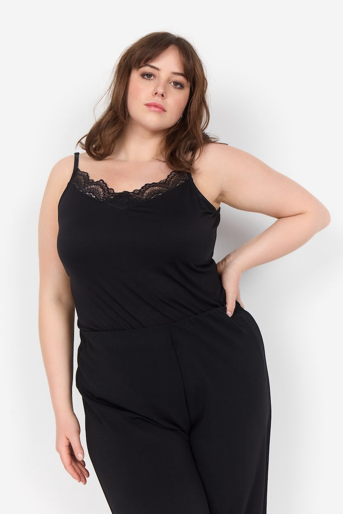 Wolff Plus Size in Schwarz