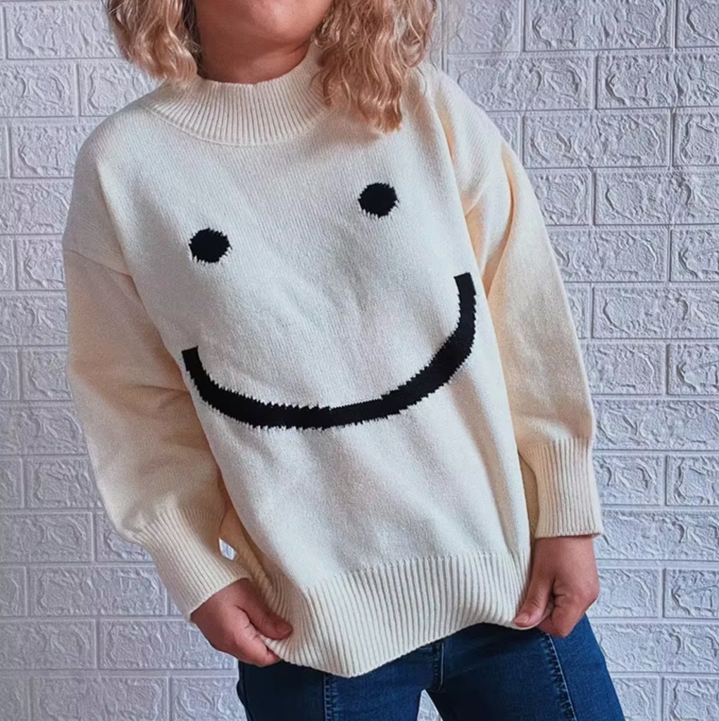 – Gestrickter Pullover mit Smiley-Gesicht